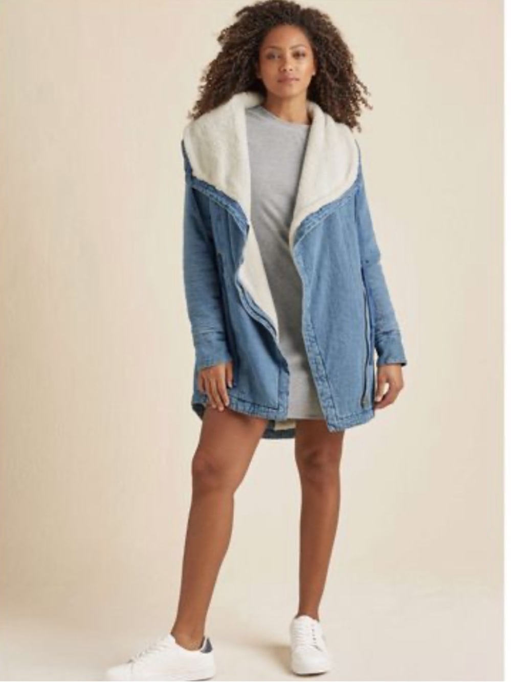 VENUS Light Blue Denim Jacket with Cream Sherpa Collar